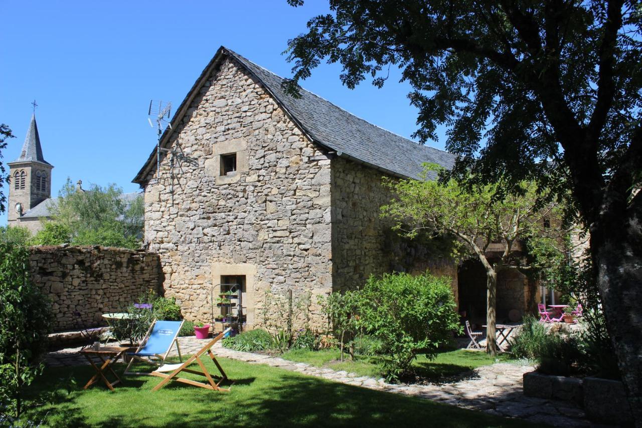 Le Clos Du Barry Severac-l'Eglise Экстерьер фото